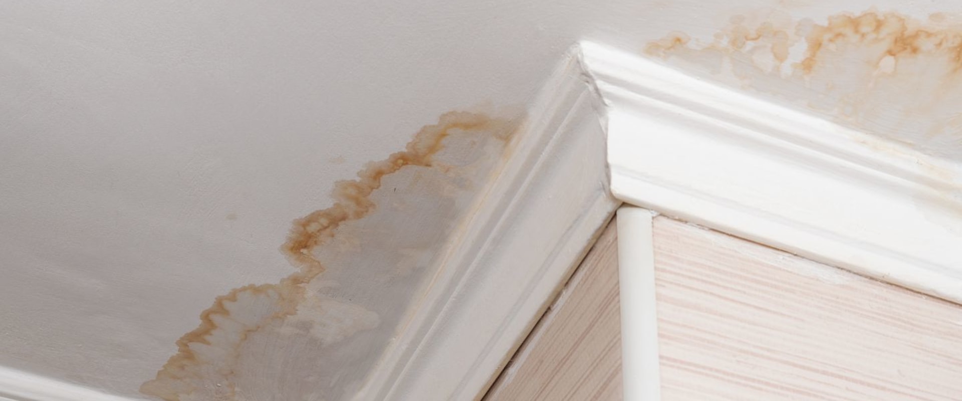 How long does it take to dry out walls from water damage?