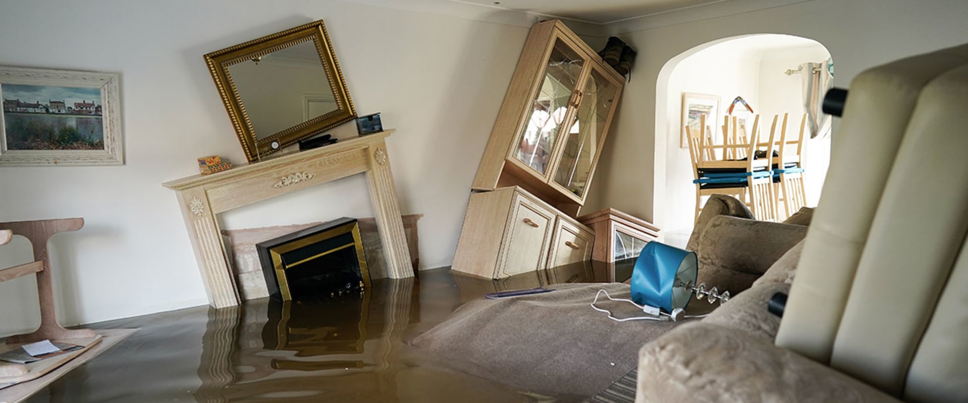 How do you dry out a house after water damage?